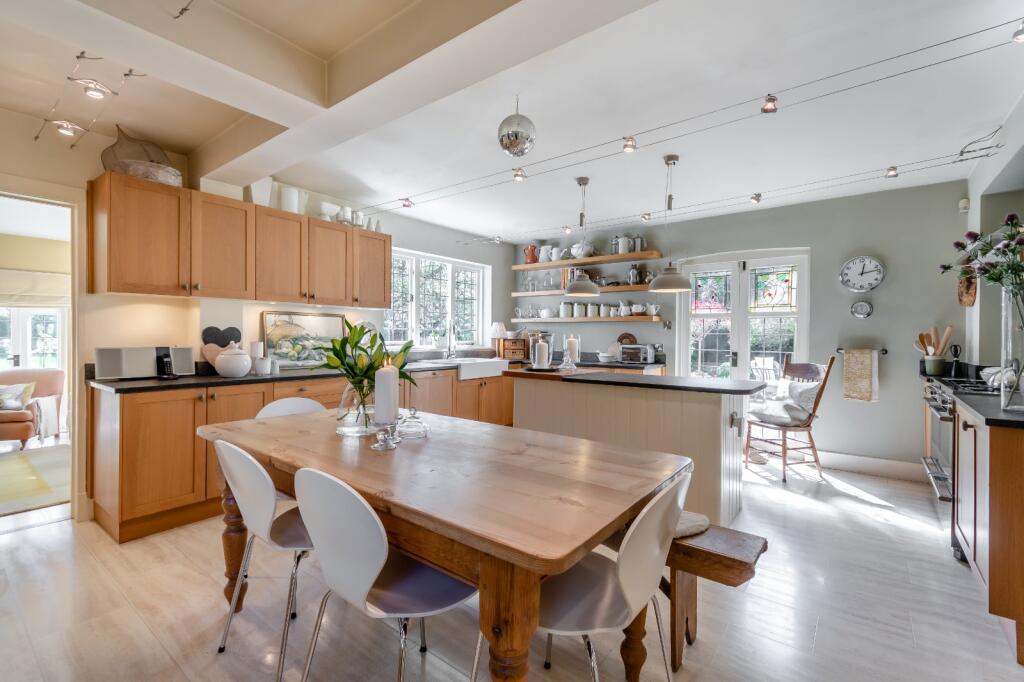 Kitchen/Breakfast Ro