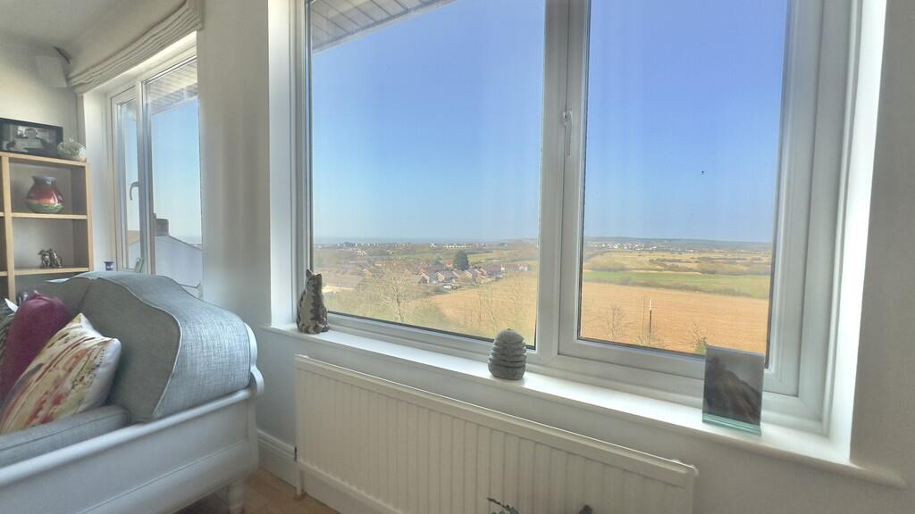 E7CC1654-A10C-4D2...