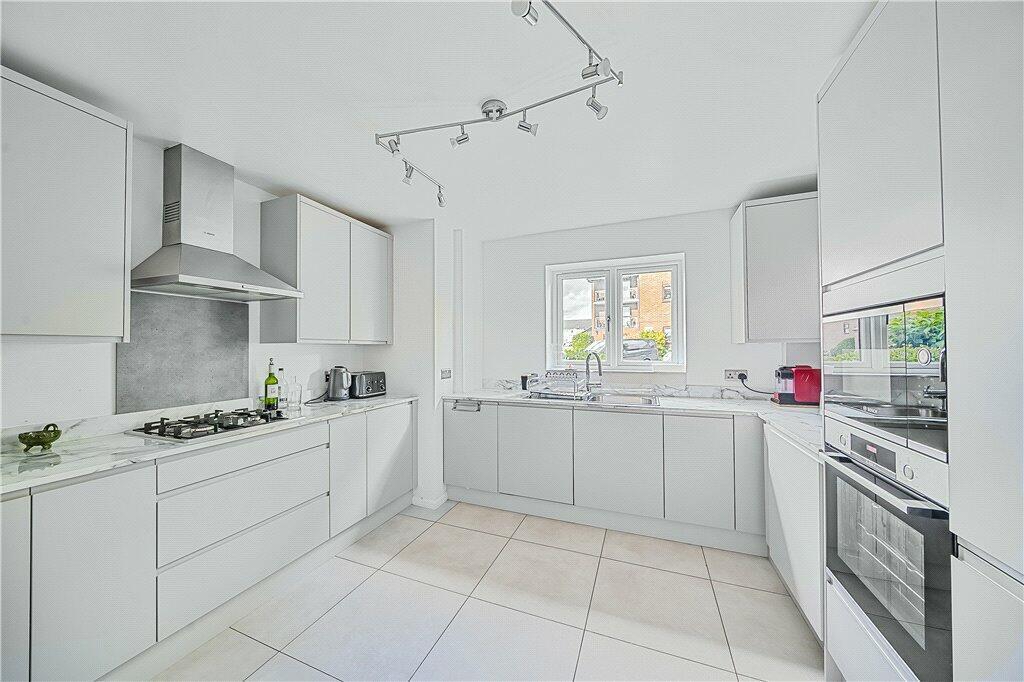 Davidson Frost-Wellings, DFW, Goodwood Close, Stan