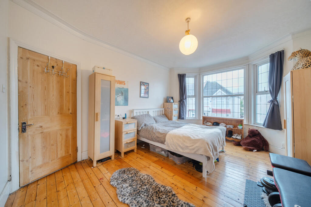 1372487-16-68fa1a...