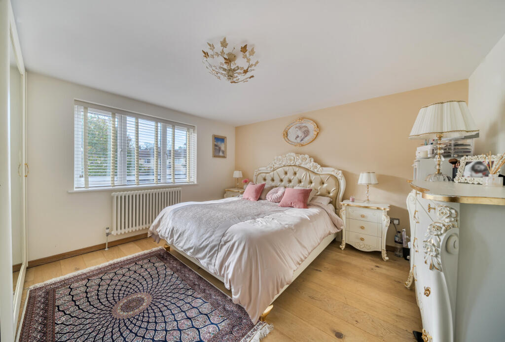 1373159-12-68ff51...