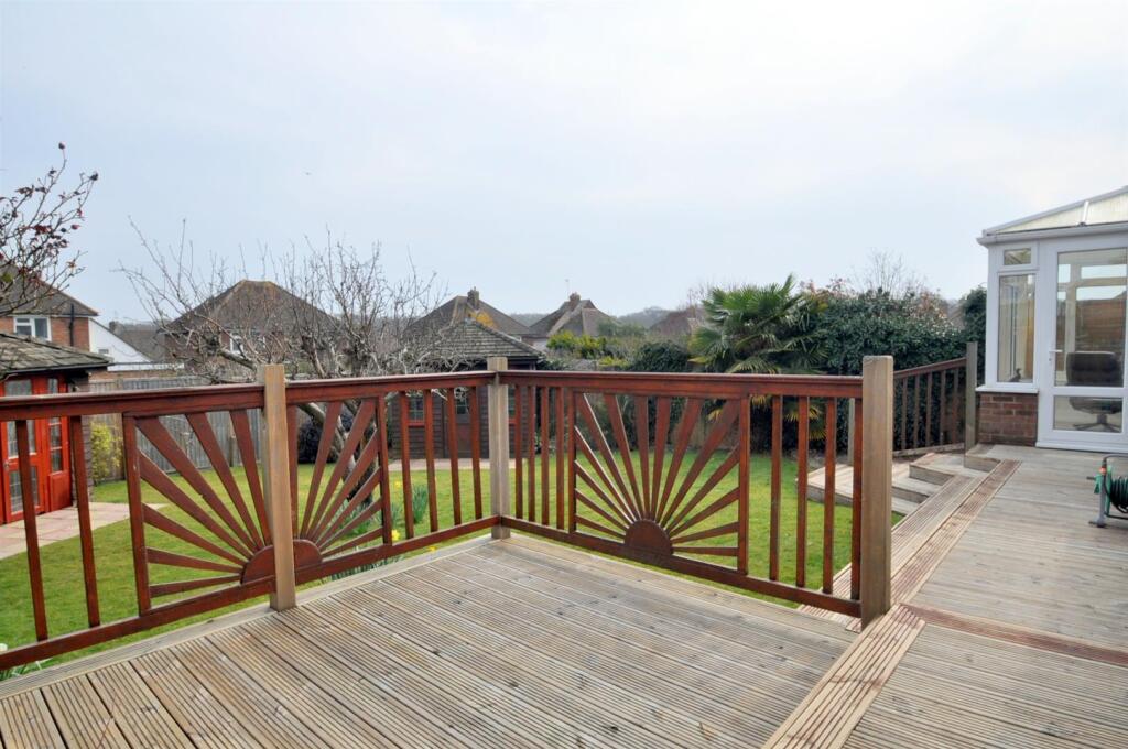 Rear Decking Area