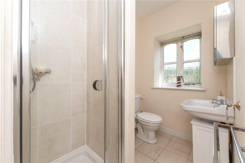 Master En-Suite