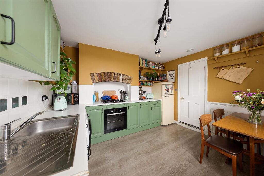 Ravenswood Road, E17