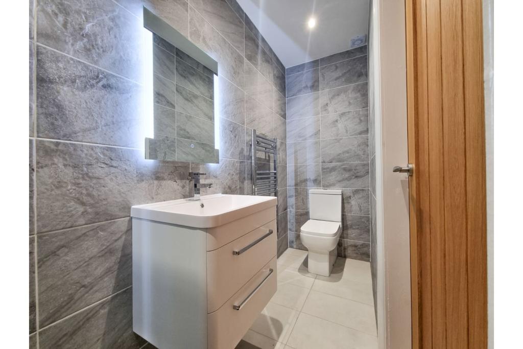 En-suite Two