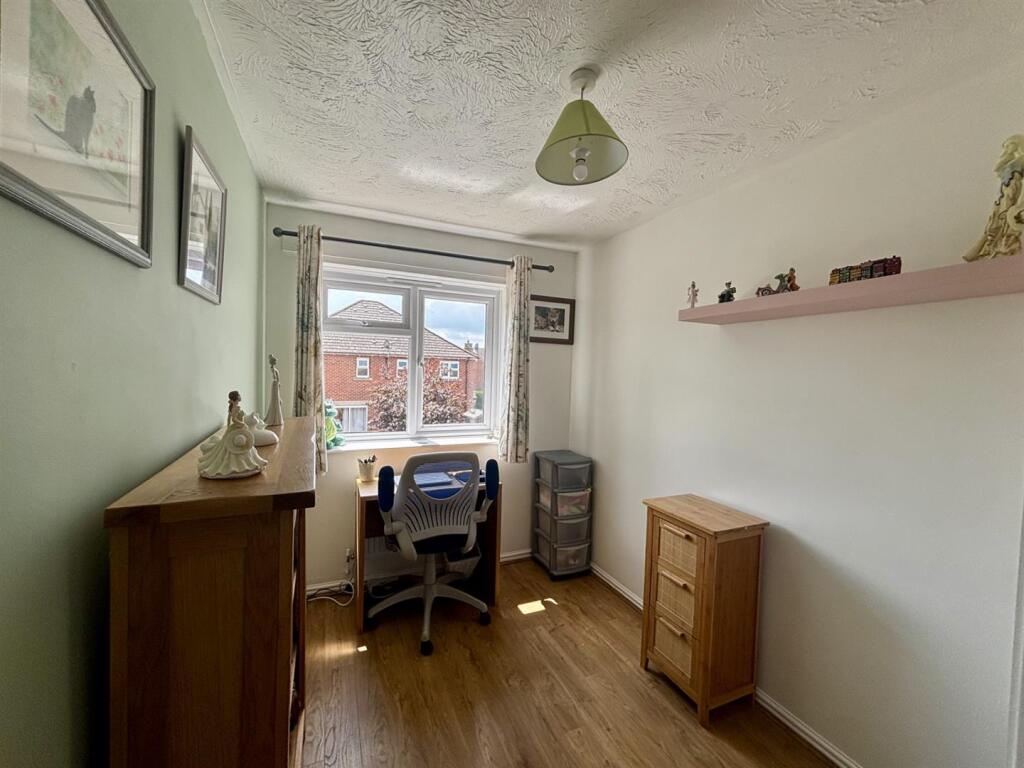 Bedroom 2.jpg