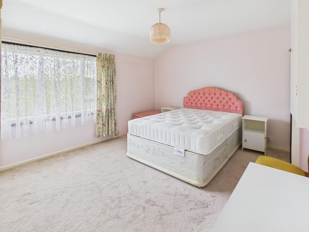 CAM05068G0-PR0015...