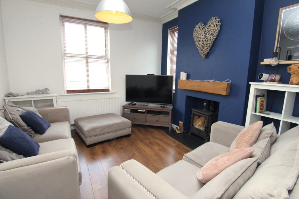 3 Bedroom end terrace