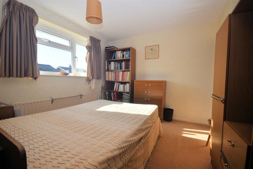 Bedroom 2.jpg