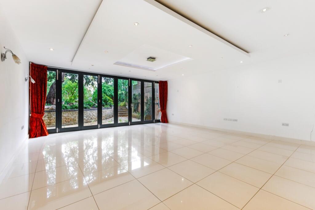 98232_2 Royal Geo...