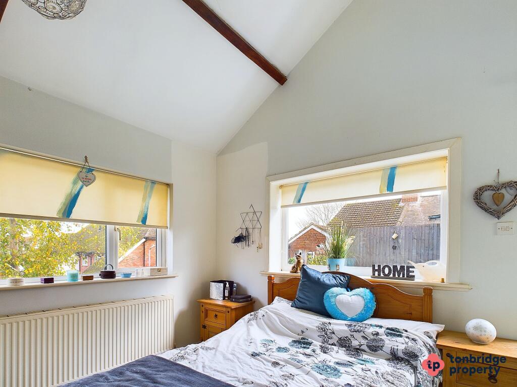 CAM03742G0-PR0013-STILL012