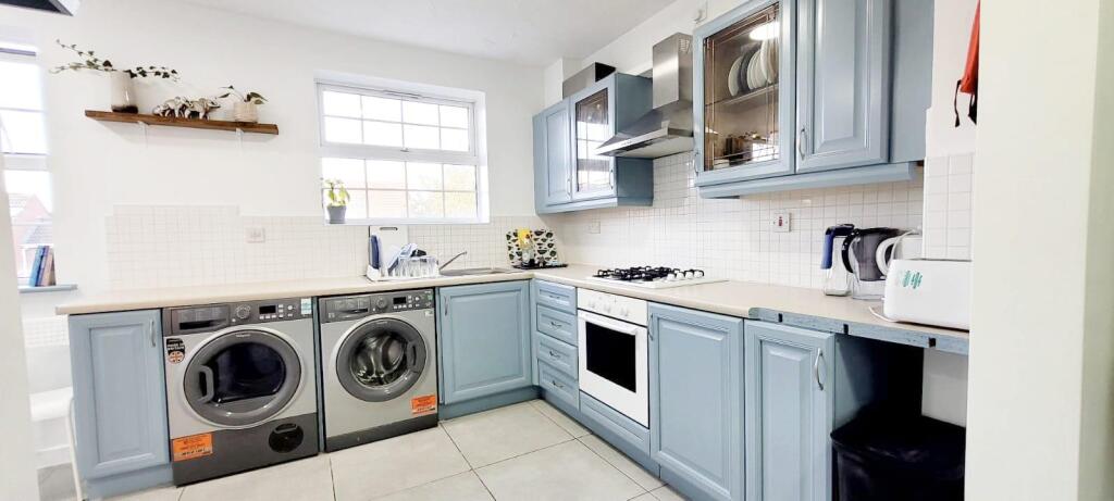 Kitchen - 2.jpeg