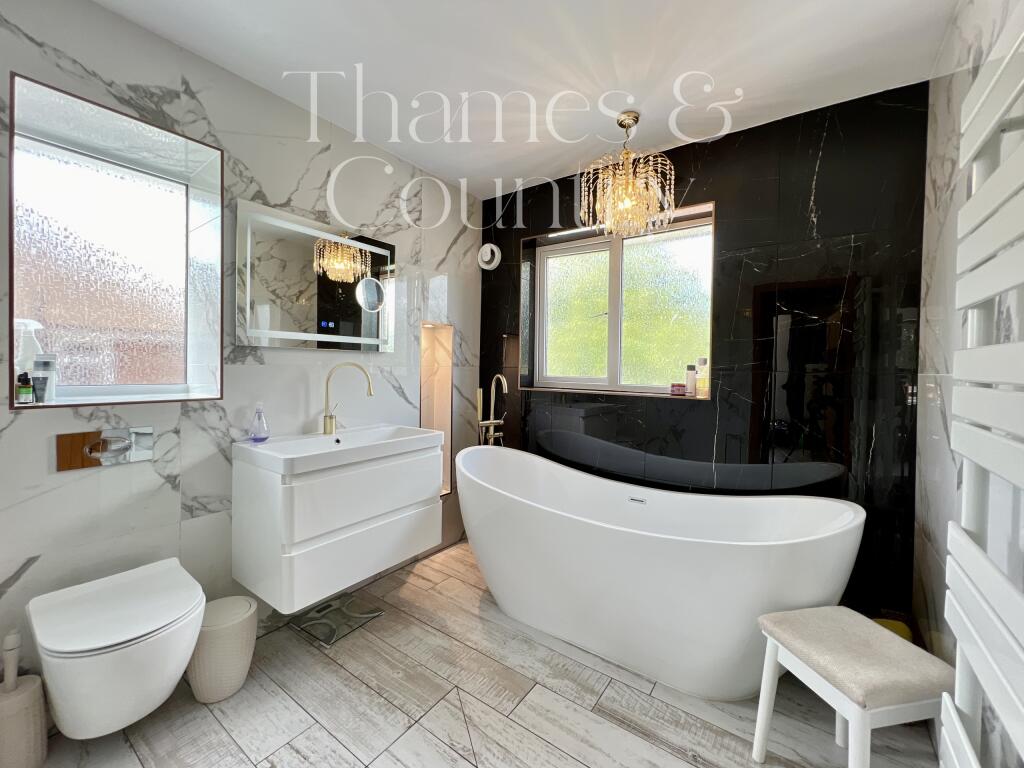 Family bathroom