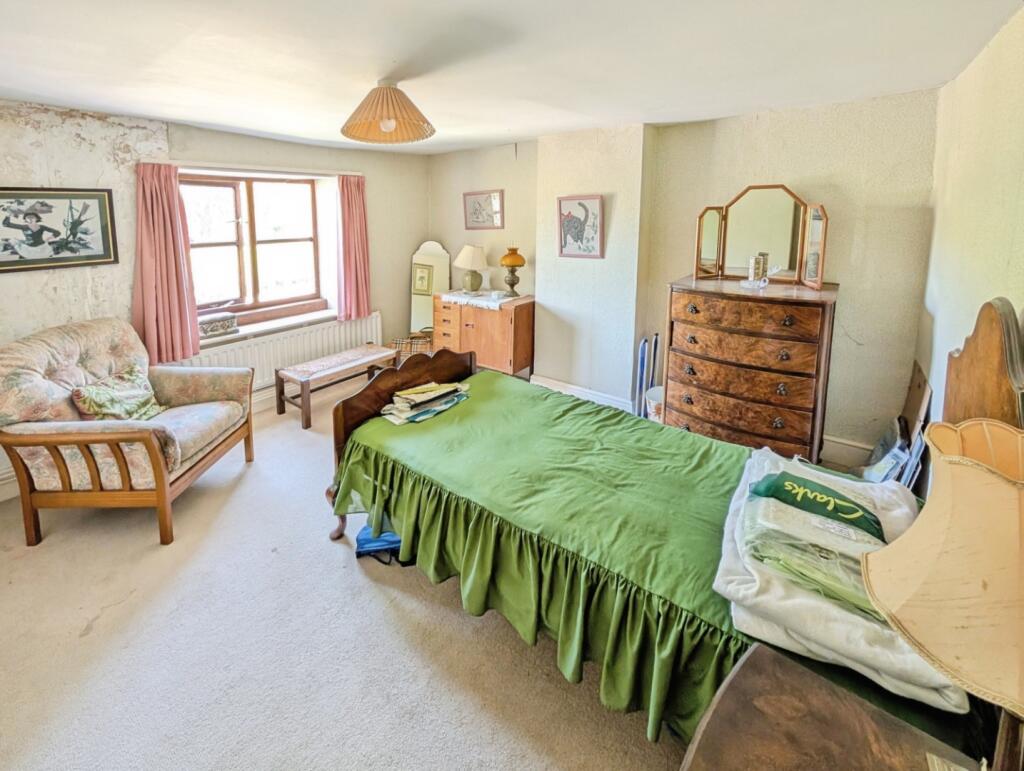 pbox-bedroom-322449.jpg