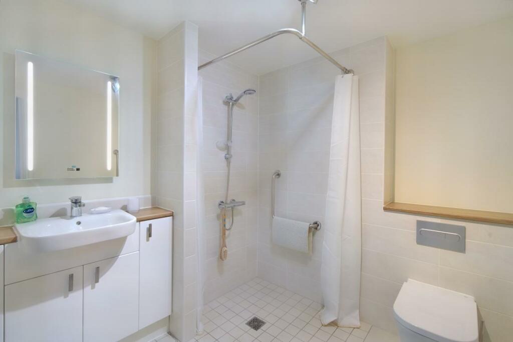 8549062-interior06 (Medium).JPG