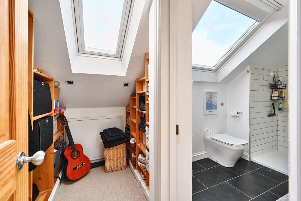 24 Dyke Road Drive, BN1 (26).jpg