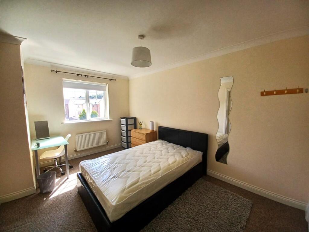 Bedroom 6.jpeg
