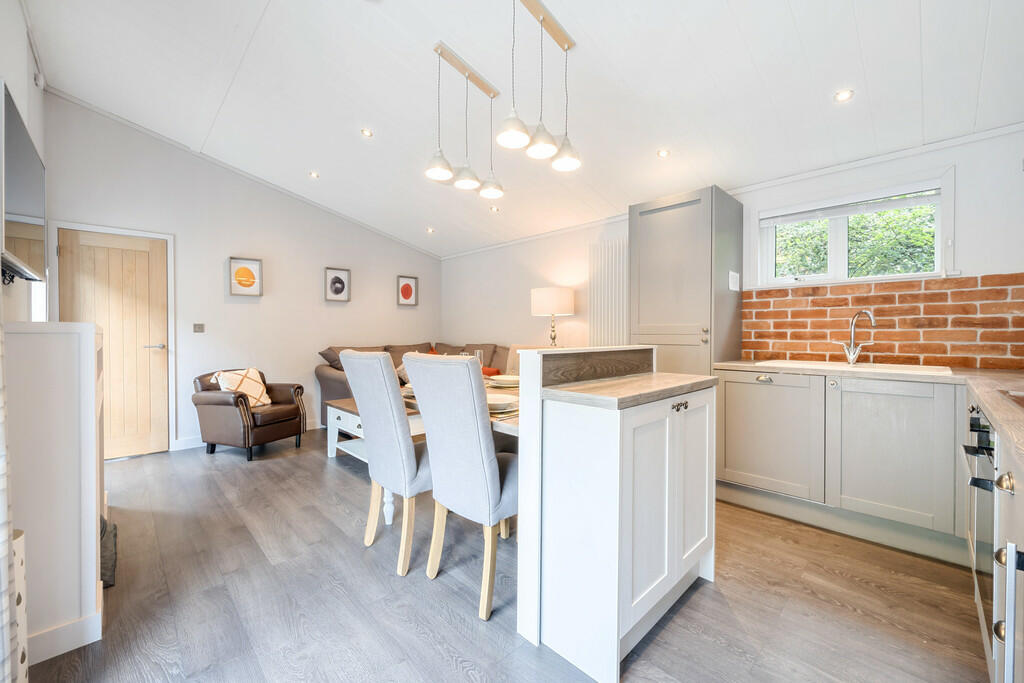 Open Plan Sitting...