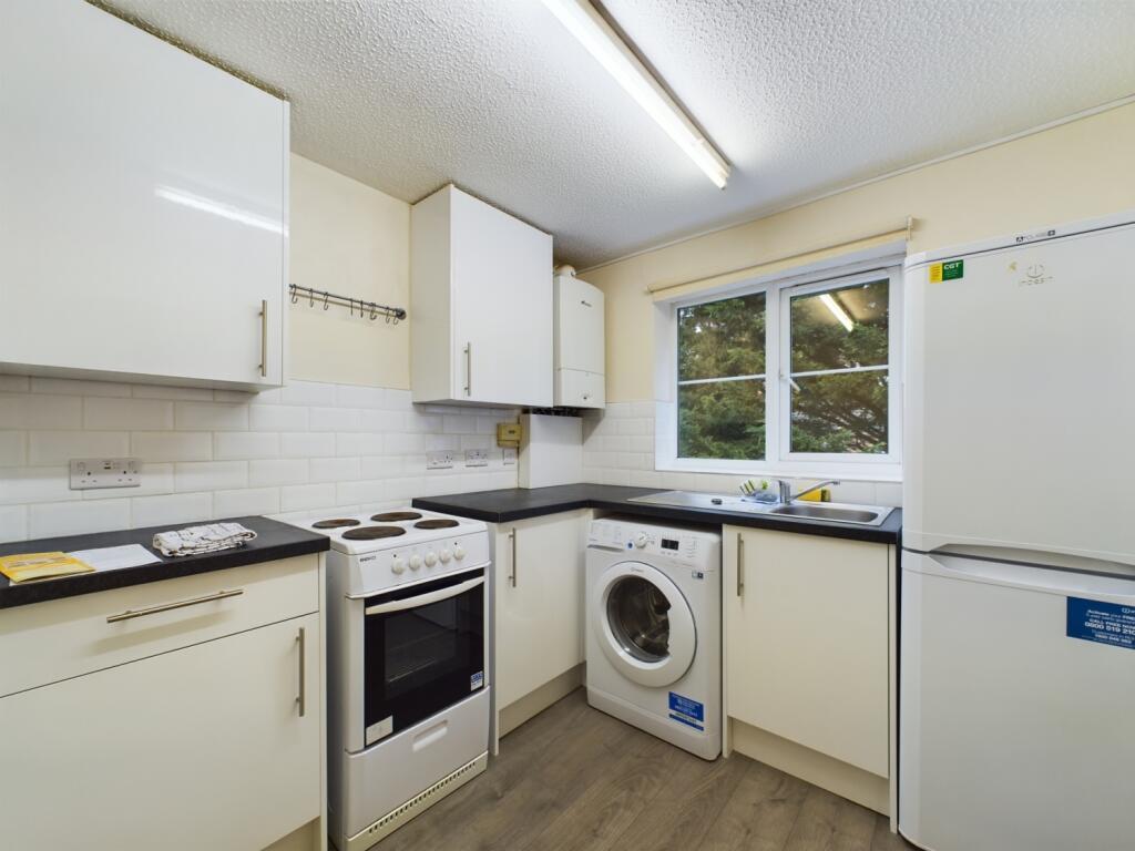 CAM01740G0-PR0148-STILL004