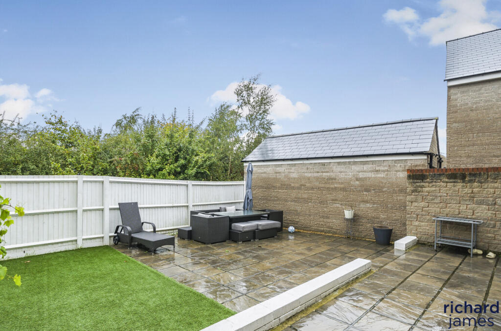 1ff56339-a1a0-4e2...