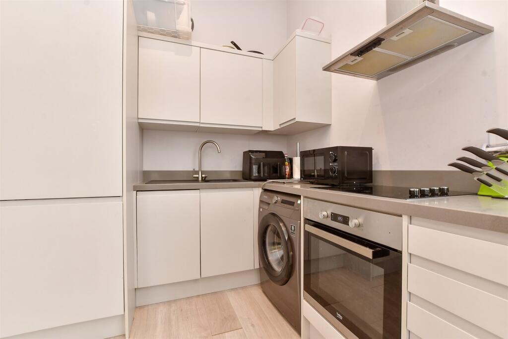 Living Room / Kitchen
