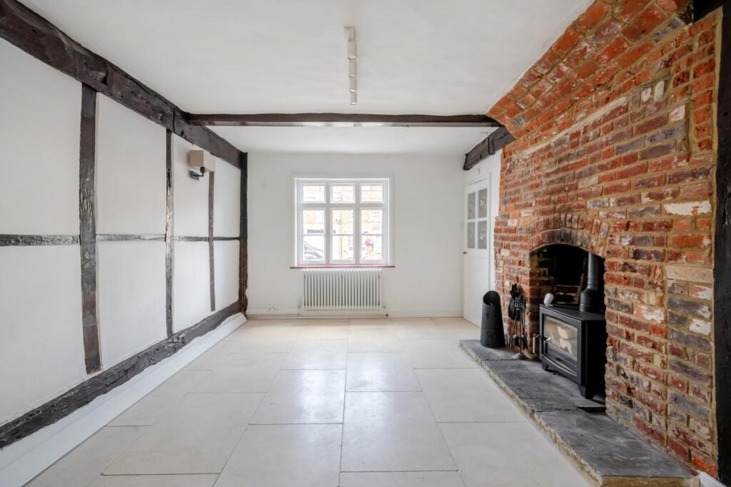 1340042-6-689f435...