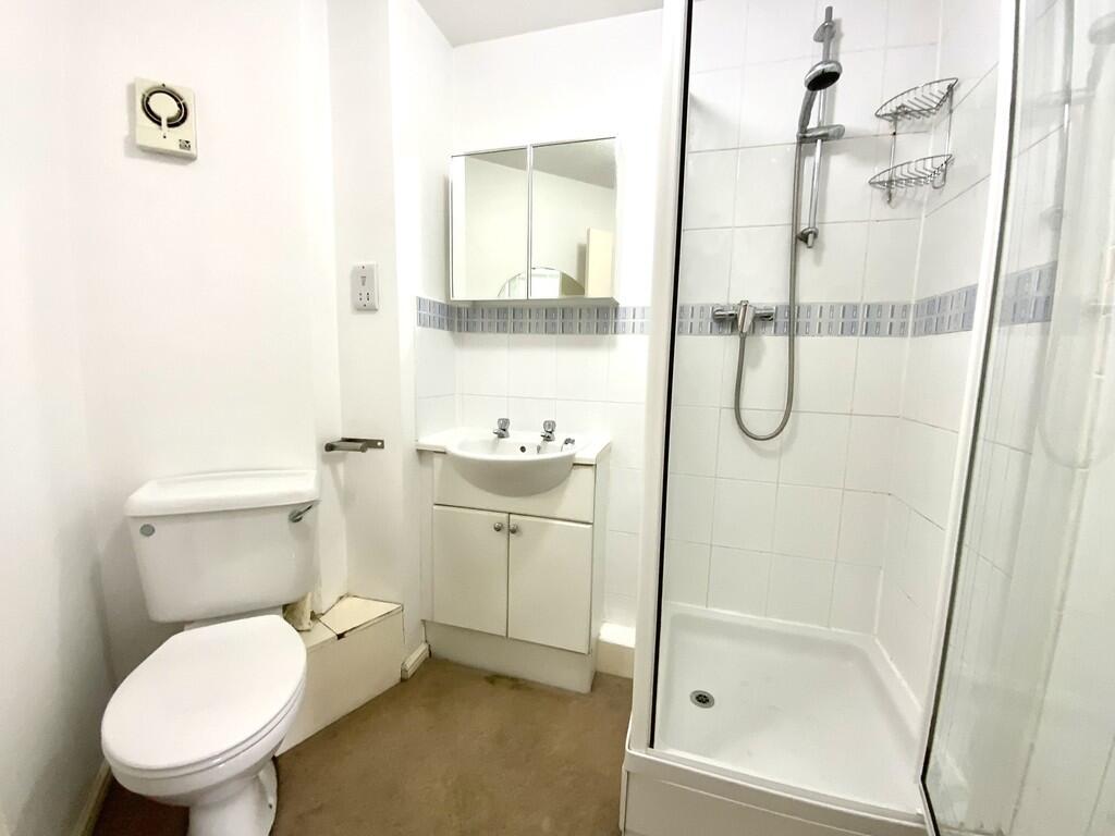 29 Chatterton ens...