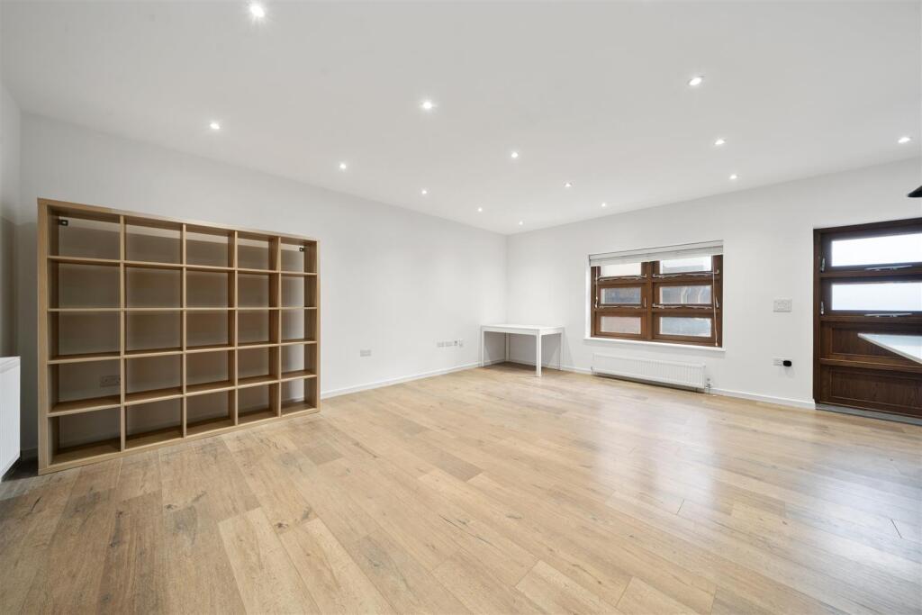 Open Plan Kitchen/Reception Room