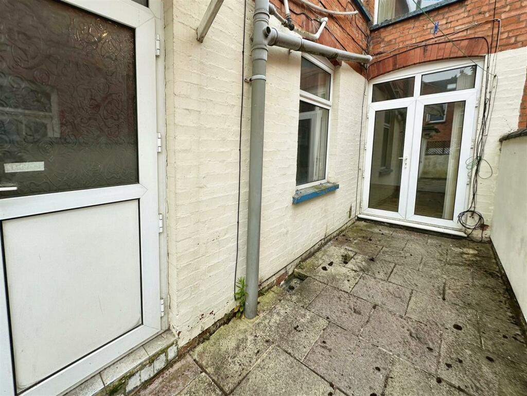 Rear courtyard