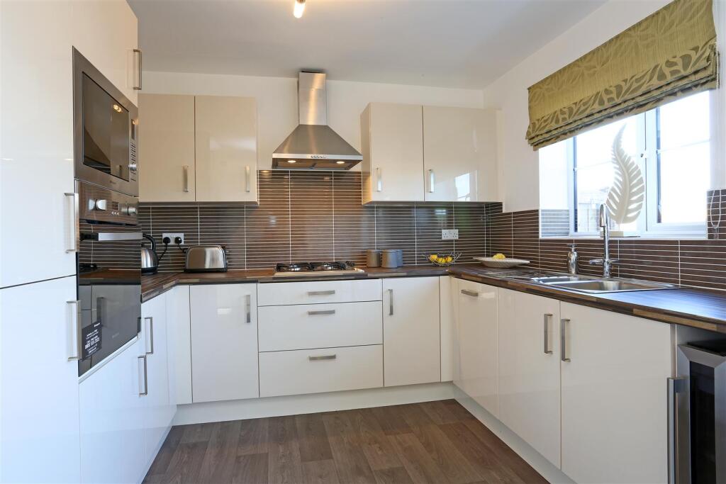 Kitchen/dining area