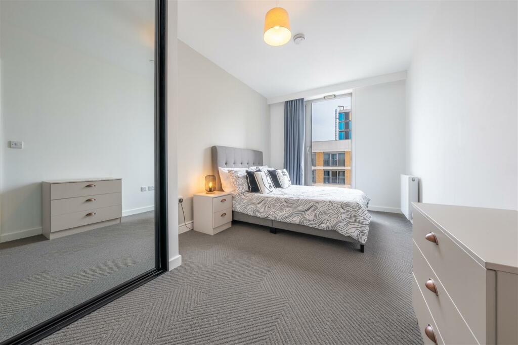 Flat 1-12.jpg