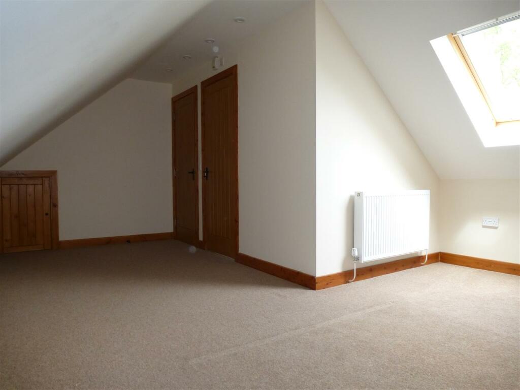 Bedroom 2 V2.JPG