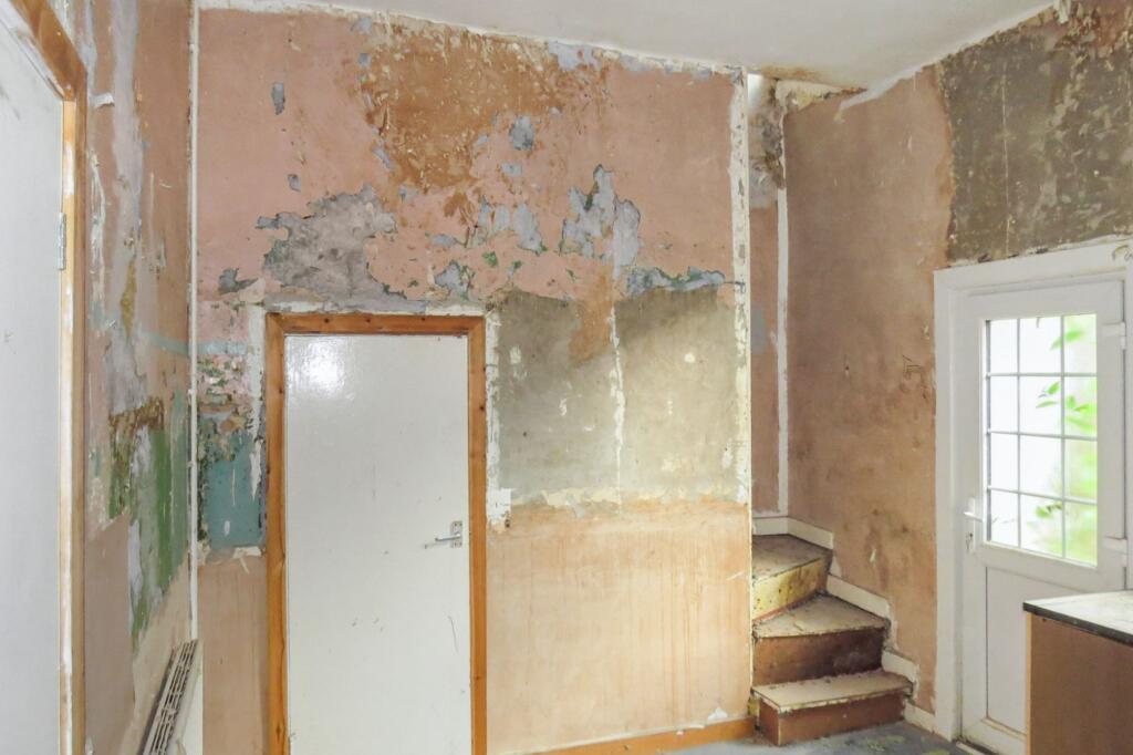 128 Plungington Road, Preston, Lancashire, PR1 7UE