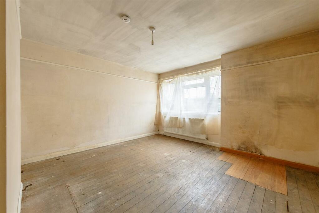 Flat2_MerthyrTerrace_SW138DL (4).jpg