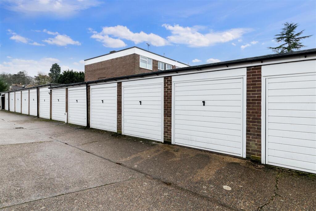 BRIAVELS COURT (5).jpg