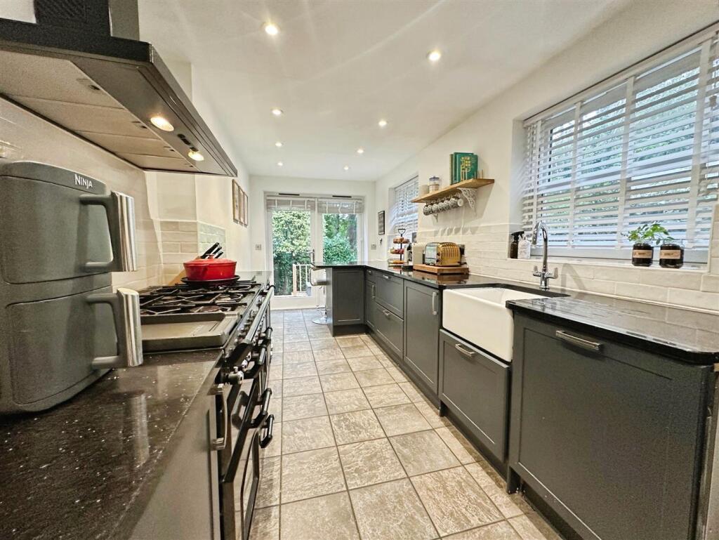 50947adf--4A24-A4F6-6E8D8E8ECFD1-85894-00001C1C288