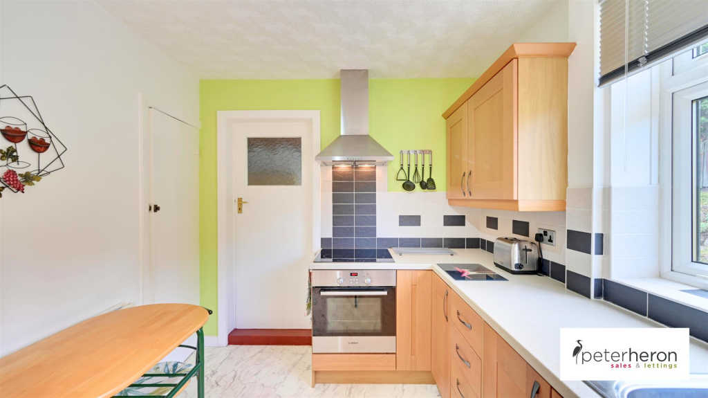 Breakfasting Kitchen