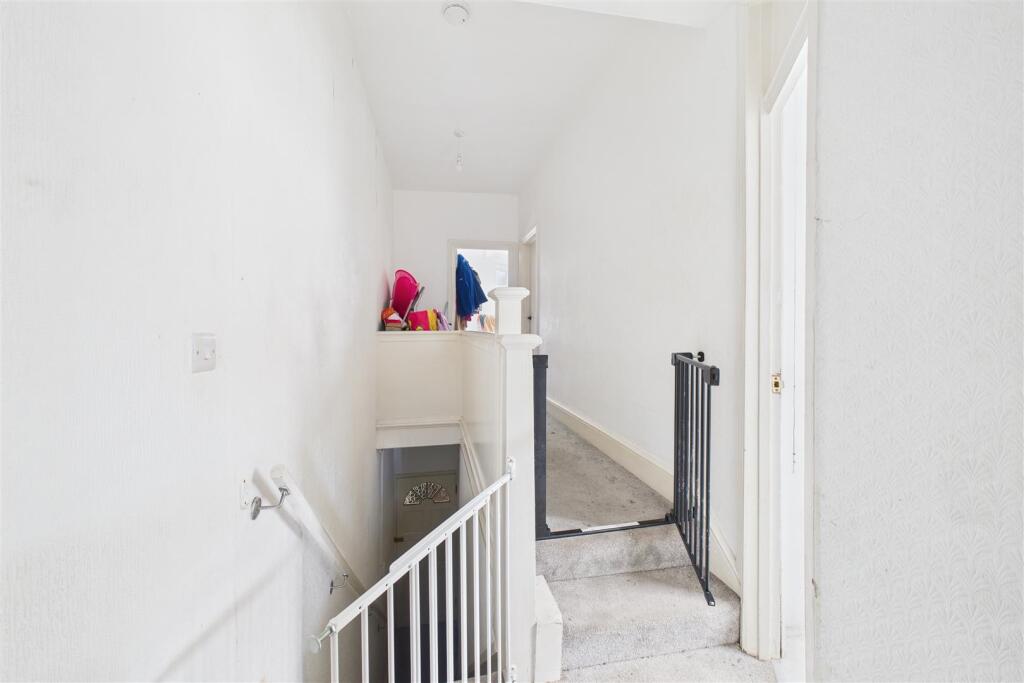 CFirst Floor Flat, 169a Moorland Road, Weston-Supe