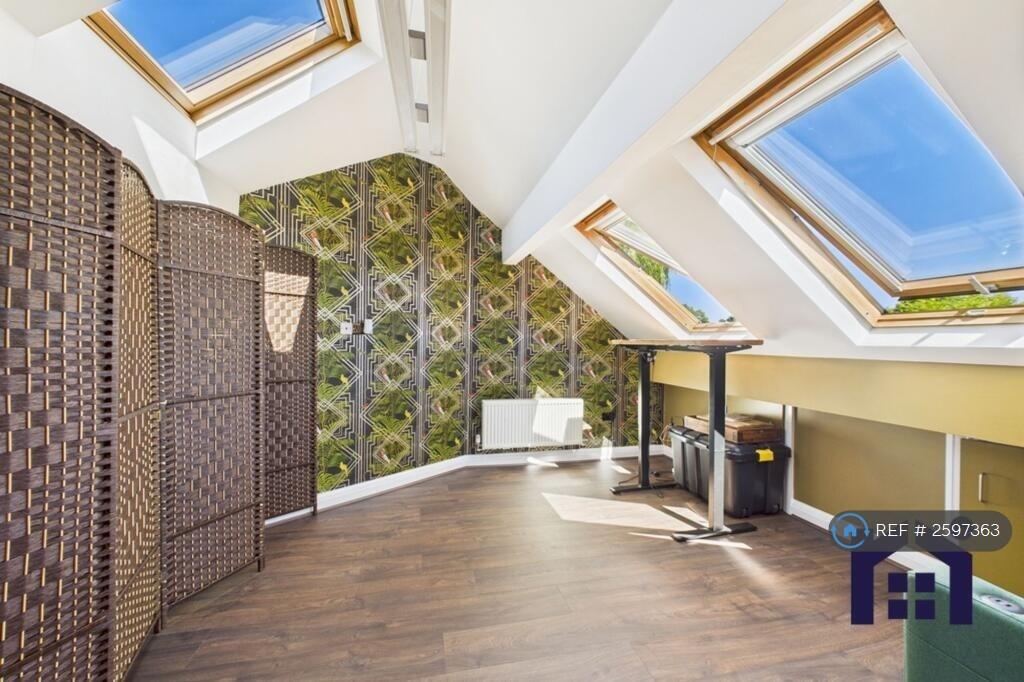 Loft Room / Office