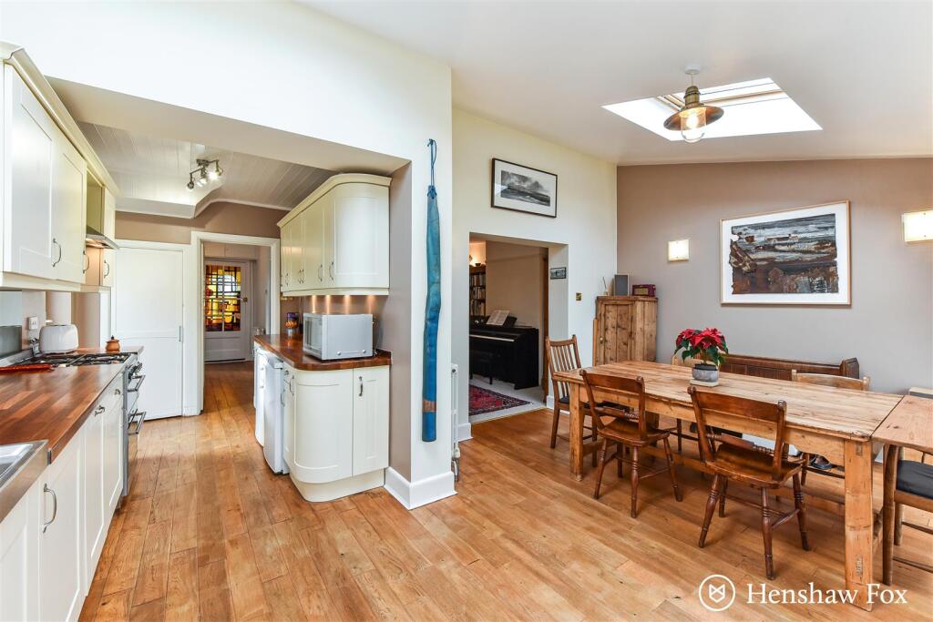 sketch_Ph10_5717285 - Copy.jpg