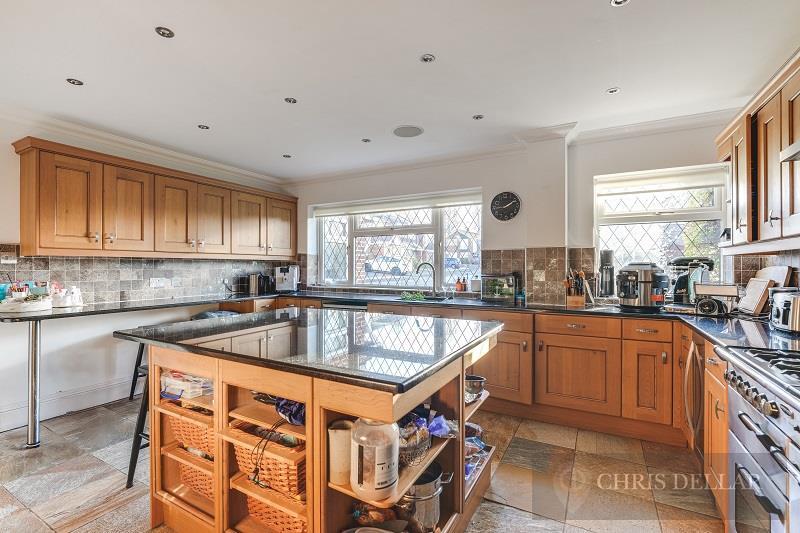 36 Warner Close WM-9.jpg