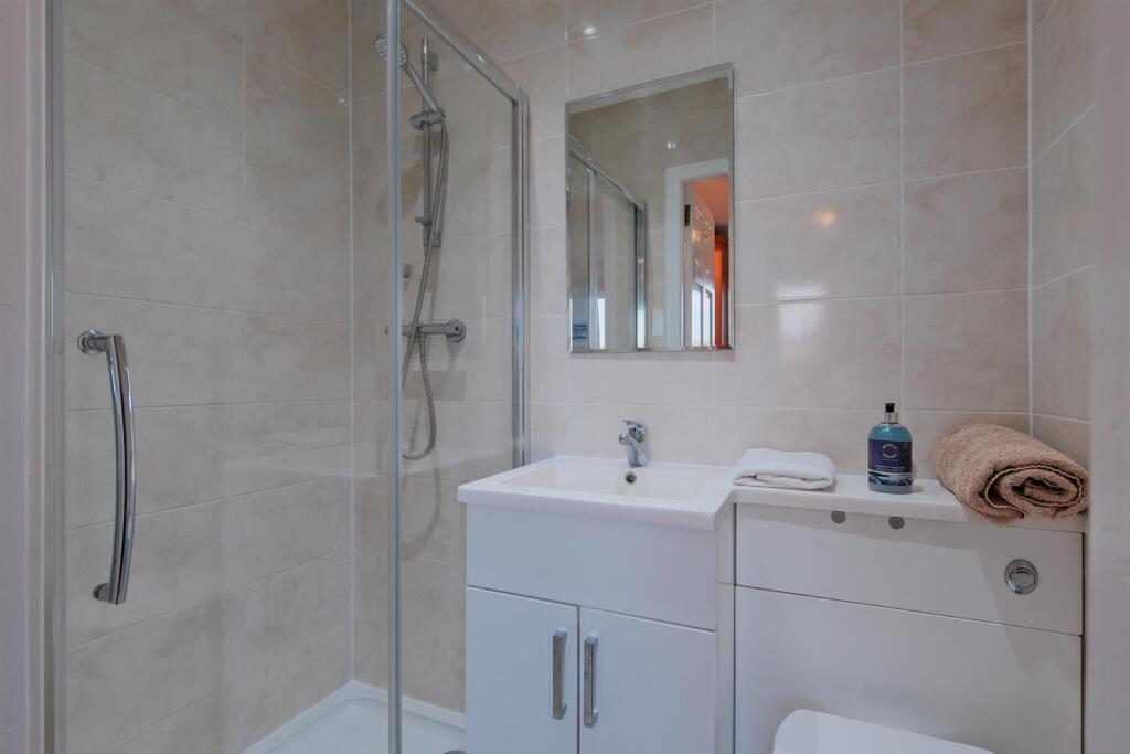 018-25 Netherdale Crescent, Wishaw ML2 0DN.jpg