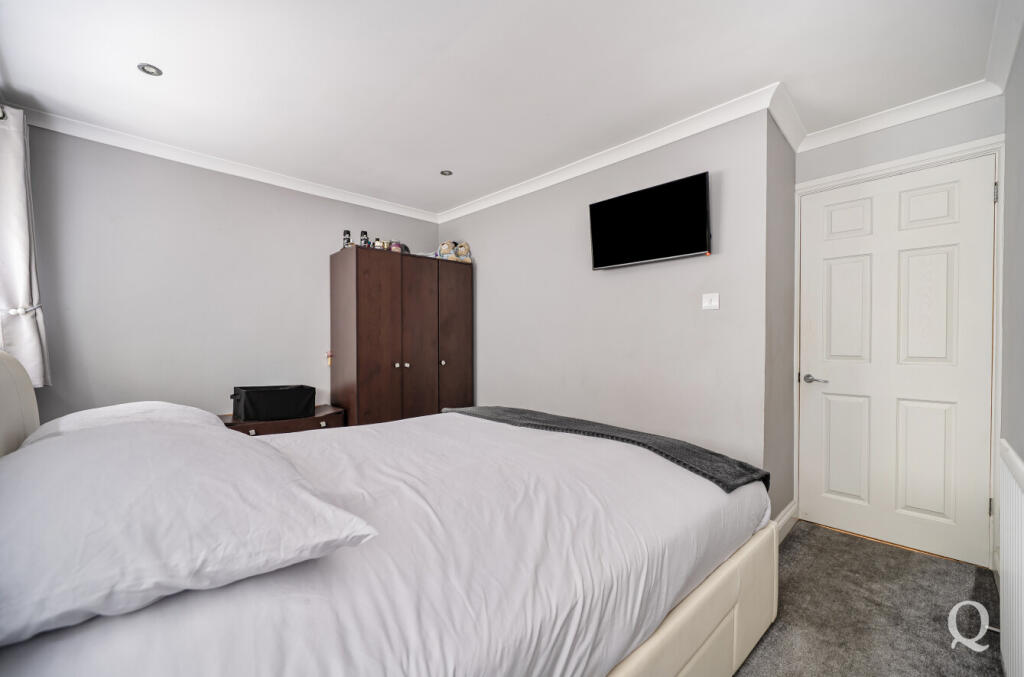 fc3fdc5e-08a8-410...