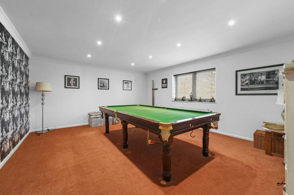 PT-FC(COL)-18Chur...