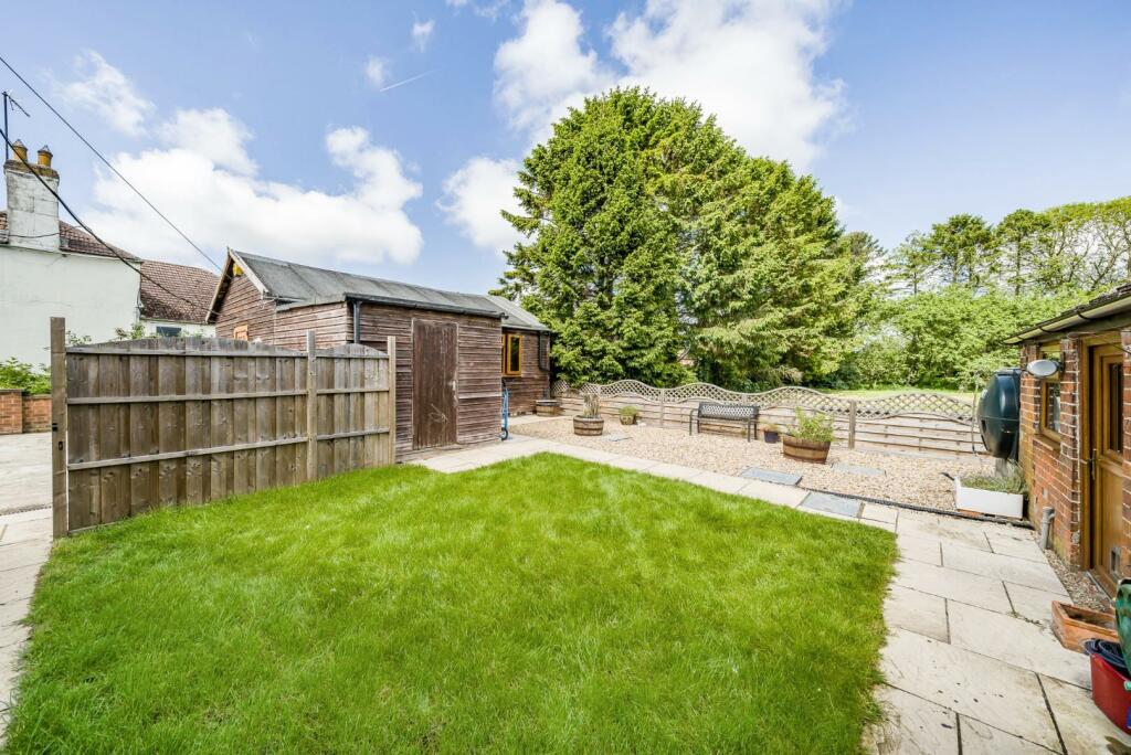 2nd view REAR GARDEN.jpg