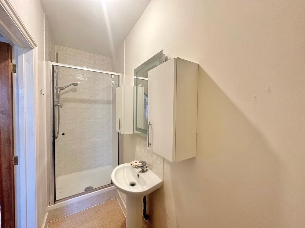 Ground Floor Shower Room/WC