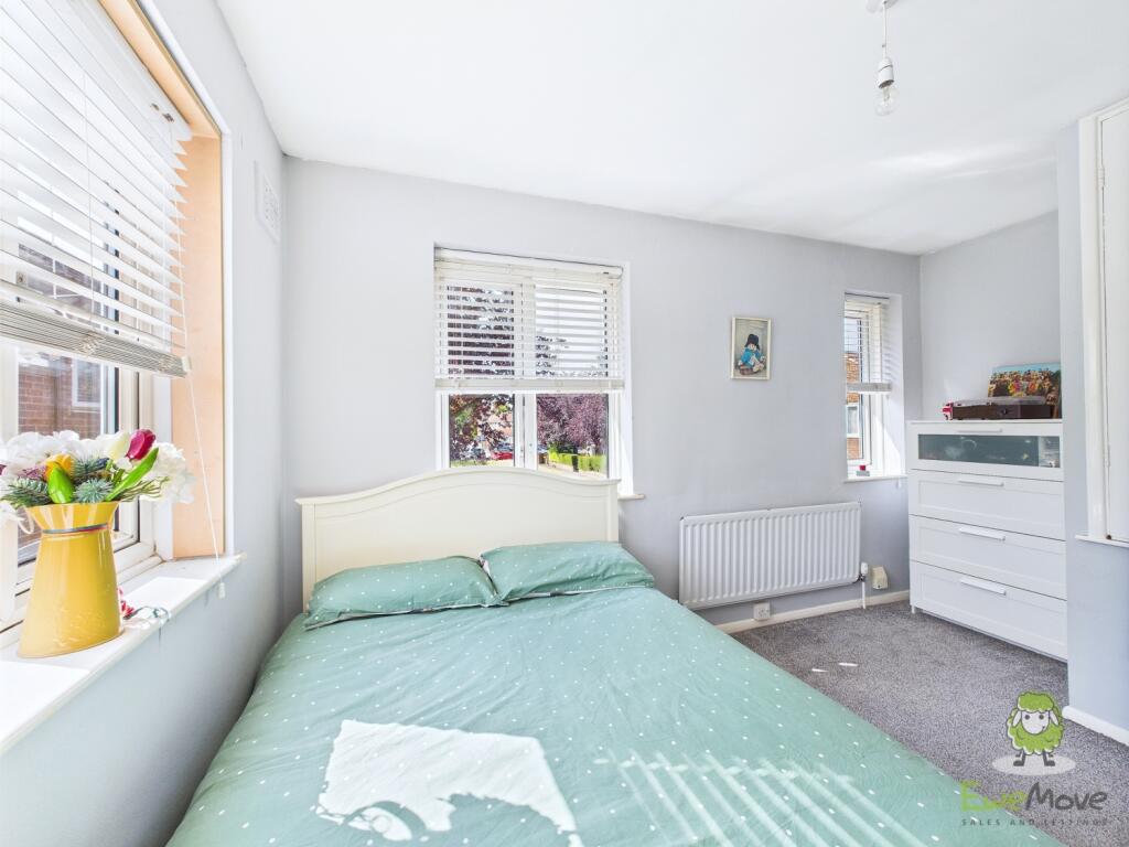 CAM01543G0-PR0135-STILL004