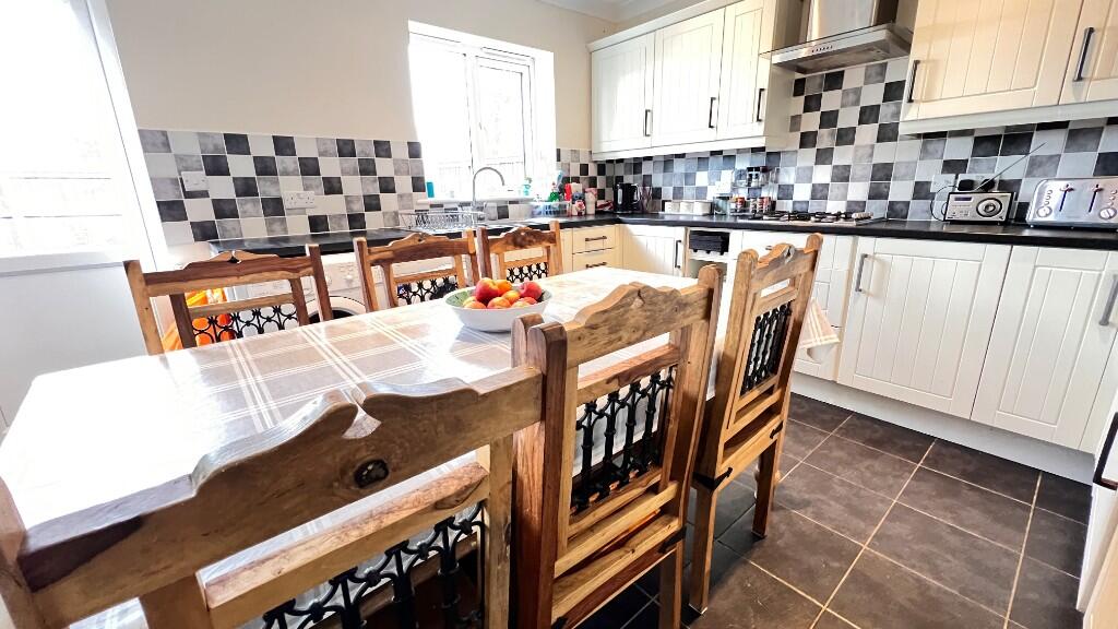 Fitted Kitchen/Diner