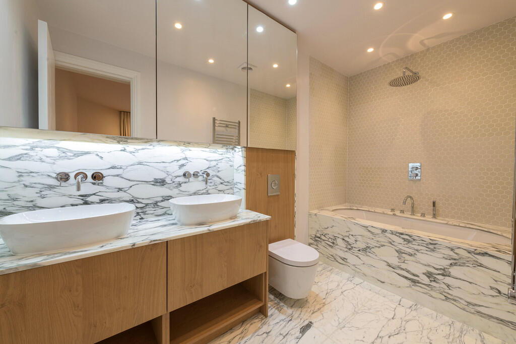 1-26 Palace Ct Ba...