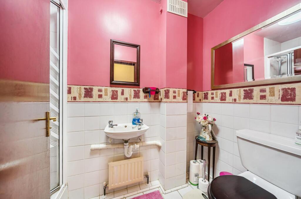 Davidson Frost-Wellings, DFW, Broadcroft Avenue, S